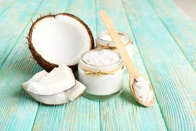 Why Is Everyone Talking About Coconut Oil & Ketosis?